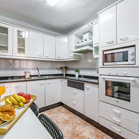 Malaga Central Station Apartment Bagian luar foto