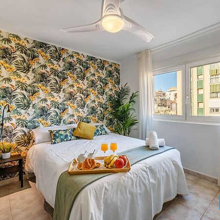 Malaga Central Station Apartment Bagian luar foto