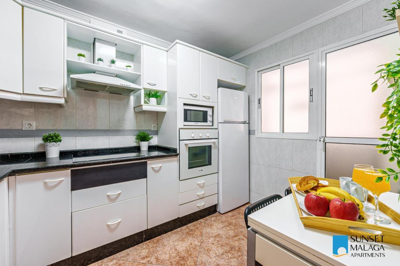 Malaga Central Station Apartment Bagian luar foto